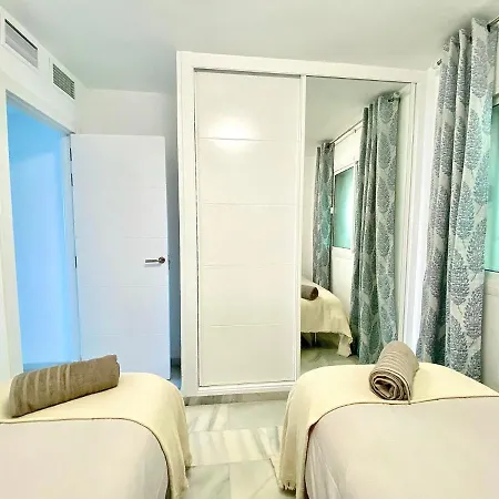 Aguamarina Frontline Beach, Direct Sea Views Pool - Eaw Homes *